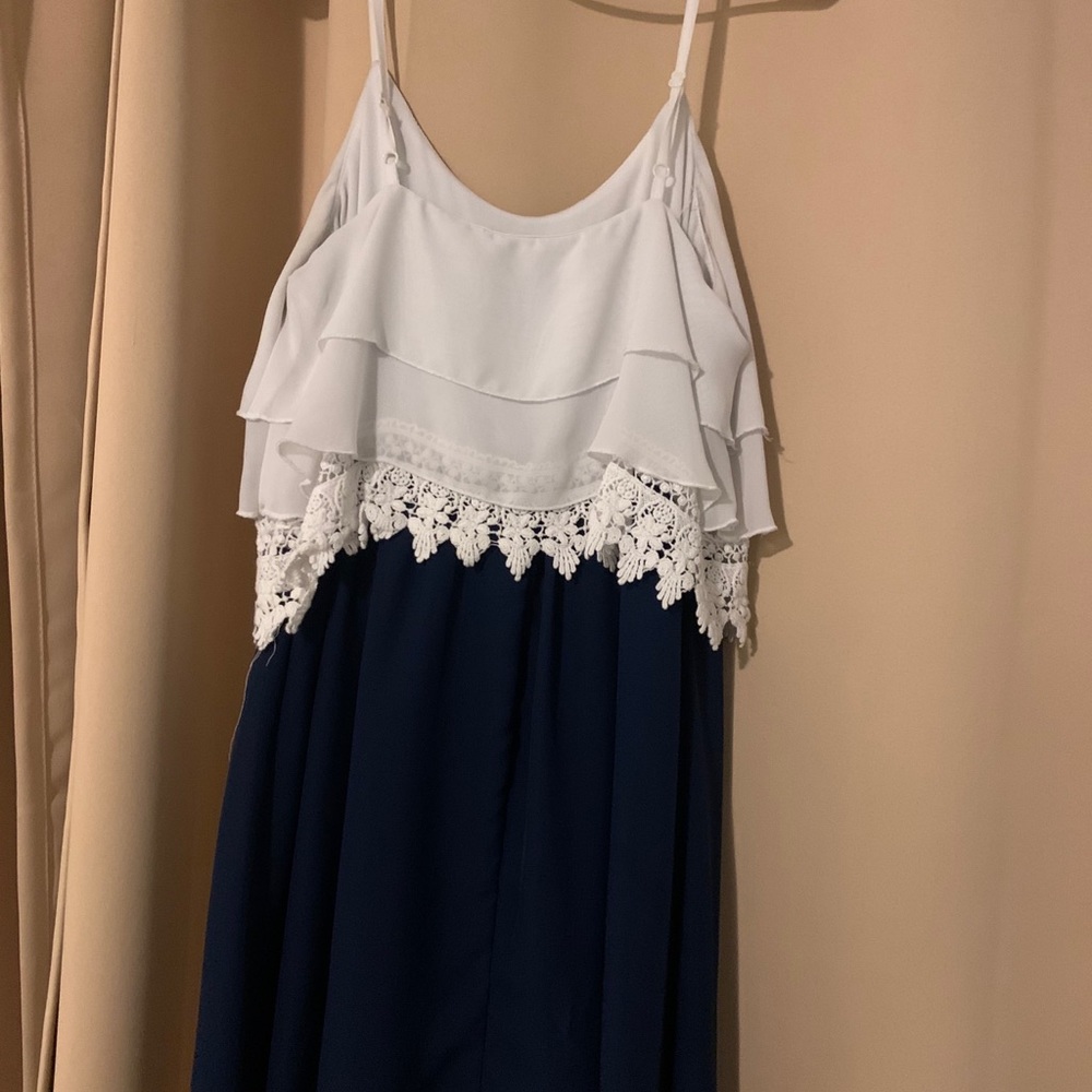 Dress - Picture 2 of 2